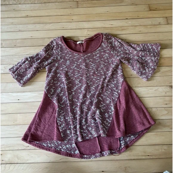 Maroon sweater - Picture 2 of 2